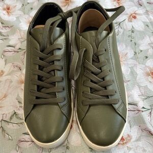 Stylish Olive Green Women's Athletic Sneakers